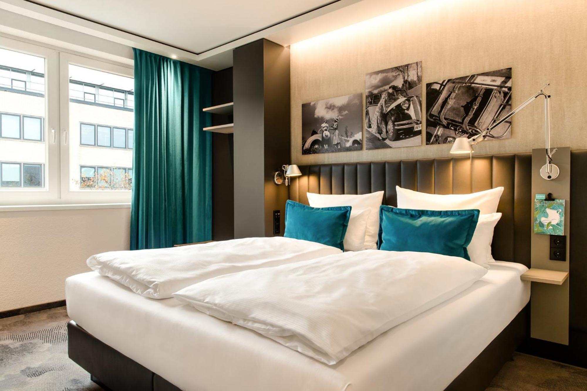 Motel One Frankfurt-Eastside Франкфурт-на-Майне Экстерьер фото