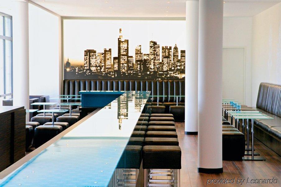 Motel One Frankfurt-Eastside Франкфурт-на-Майне Экстерьер фото