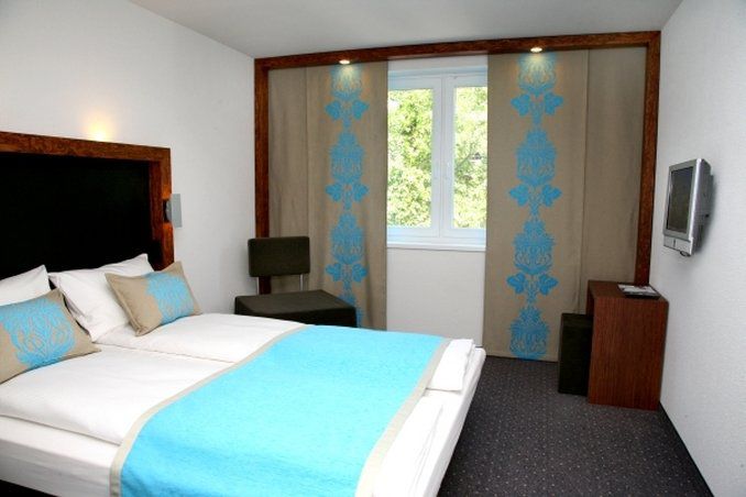 Motel One Frankfurt-Eastside Франкфурт-на-Майне Номер фото